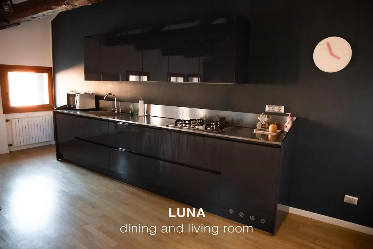 Sole & Luna Apartments Venise